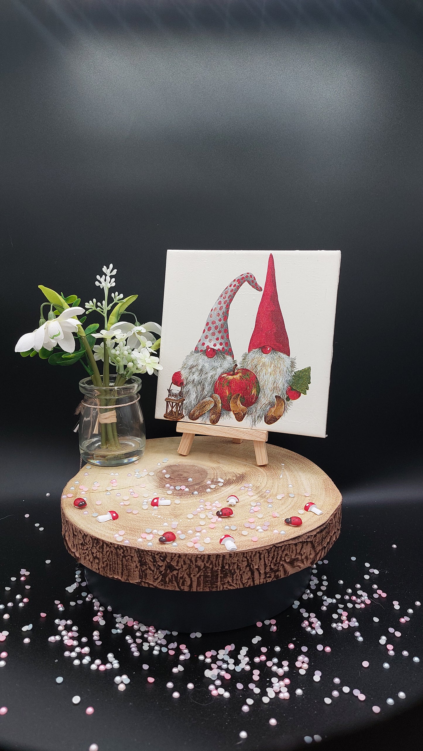 2 Gunk Decorative Tile