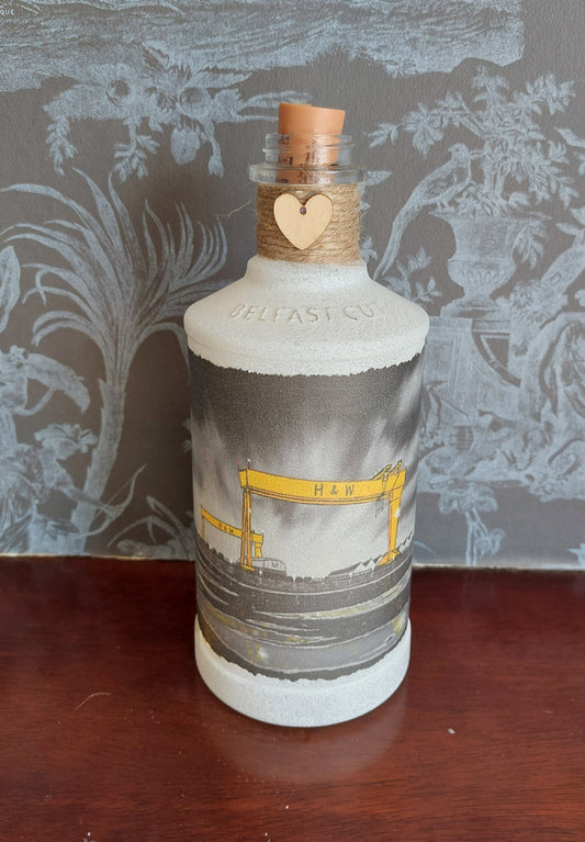 Limited Edition Stephen McCurdy Art "Harland and Wolff on a Rainy night" light up bottle
