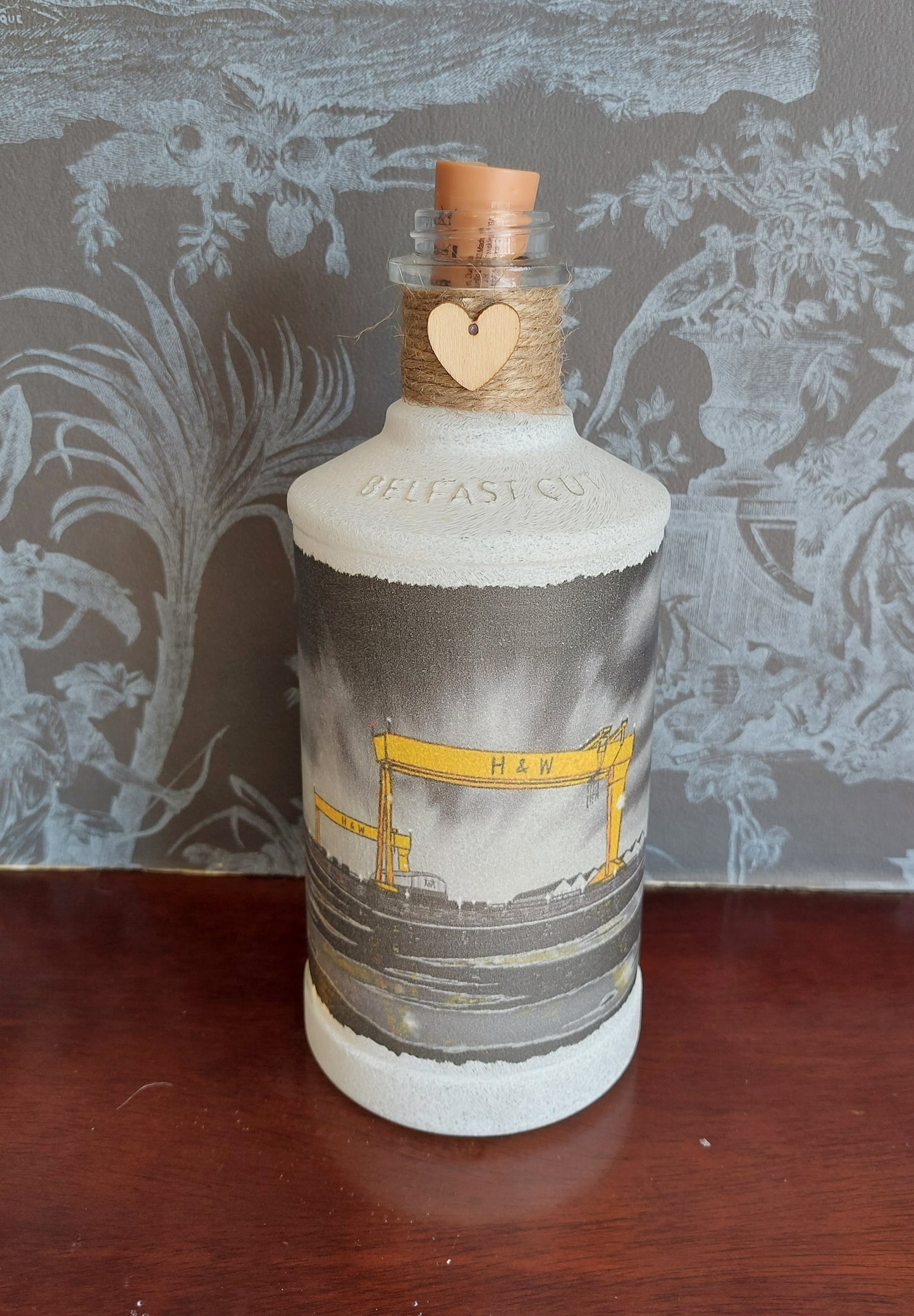 Limited Edition Stephen McCurdy Art "Harland and Wolff on a Rainy night" light up bottle