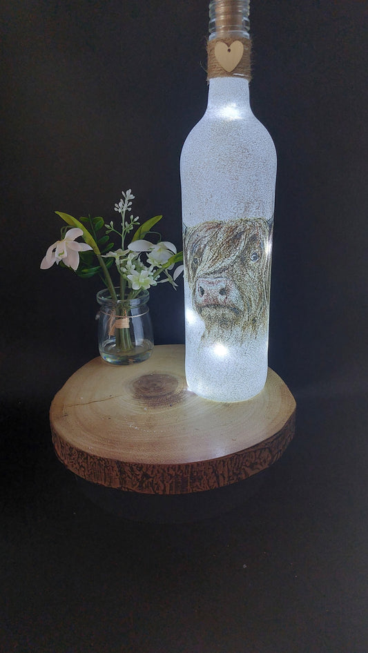 Highland Cow Face light up bottle