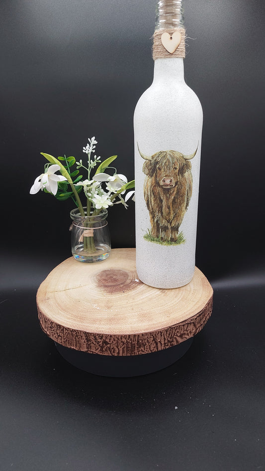 Highland Cow Standing Light up Bottle